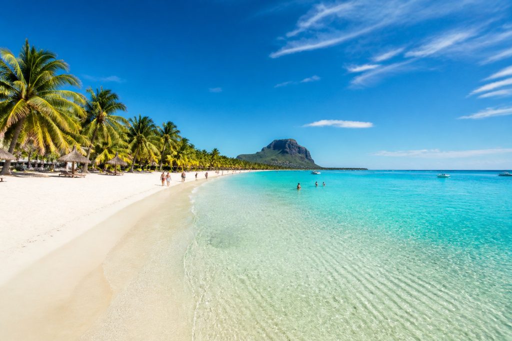 Flic en Flac : Plage, plongée et séjours sur la côte ouest