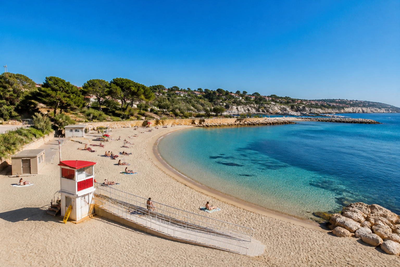 Plages à Carry-le-Rouet : guide des spots et services